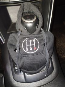 Чехол кофта Худи аксессуар на КПП Car Hoodie коробка передач черный подарок автомобилисту 10070