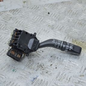 Підрульовий перемикач правий Mazda 6 2002-2008 Перемикач склоочисника Мазда 6 17B122 17D254LH