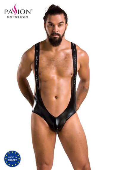 Мужское открытое боди Passion 027 BRUNO S/M Black, под латекс, на лямках sexstyle | Зображення 4