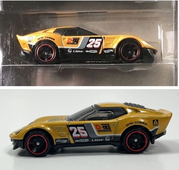 Hot Wheels Retro Racers Подарунковий набір з 5-ти гоночних ретро автомобілів Хот Вілс | Зображення 3