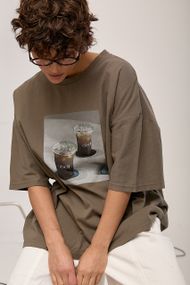 Оверсайз футболка з принтом "Coffee Cups" - хакі цвет, ONE SIZE (є розміри)