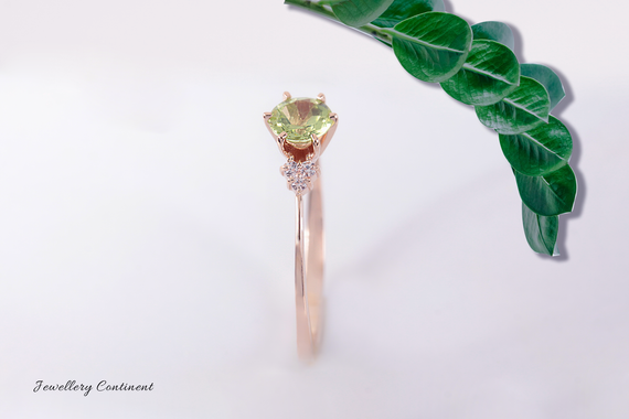 Кольцо из красного золота с хризолитом 20 | Зображення 6