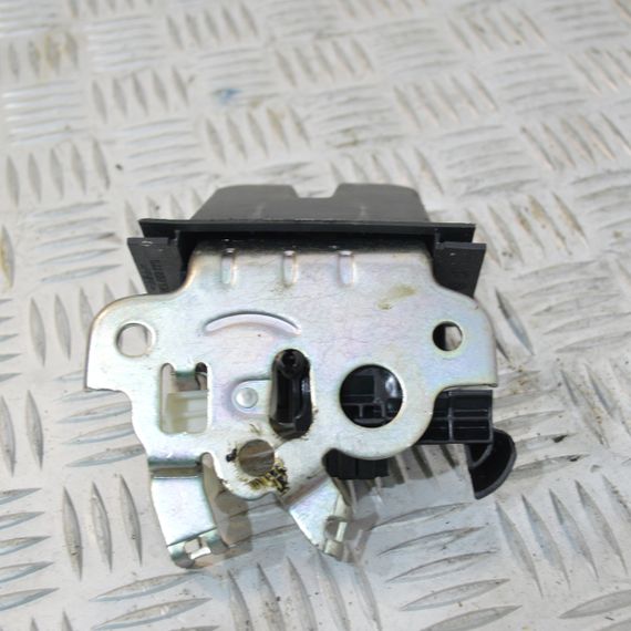 Замок багажника Skoda Octavia A7 2013-2020 Замок кришки багажника Шкода Октавія а7 5E0827505 | Зображення 2