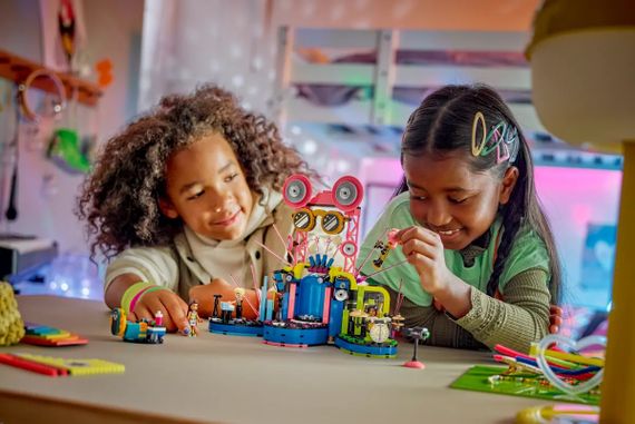 Конструктор LEGO Friends Музичне шоу талантів Хартлейк-Сіті (42616) | Зображення 8