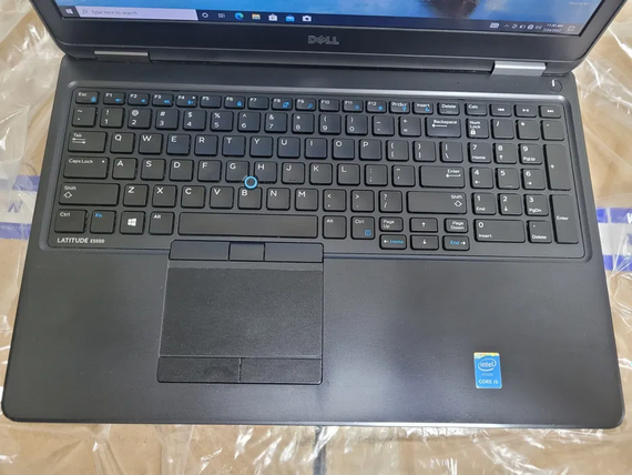 Потужний ноутбук Dell E5550  15,6 FullHD \ i5 \ 8GB \ SSD250 GB | Зображення 1
