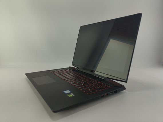 Ігровий ноутбук Lenovo IdeaPad Y700 / 15.6" (1920x1080) TN / Intel Core i7-6700HQ (4 (8) ядра по 2.6 - 3.5 GHz) / 16 GB DDR4 / 240 GB SSD / nVidia GeForce GTX 960M, 4 GB GDDR5, 128-bit / WebCam б/в | Зображення 1