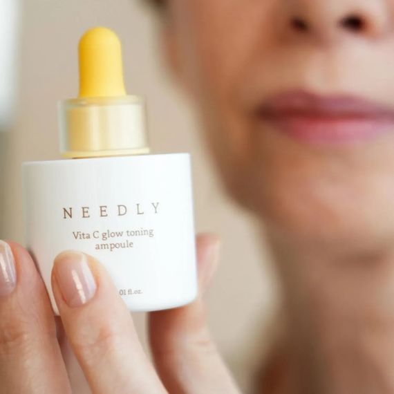 Тонізуюча сироватка з вітаміном С для сяяння шкіри Needly Vita C glow toning ampoule (30 ml) | Зображення 1