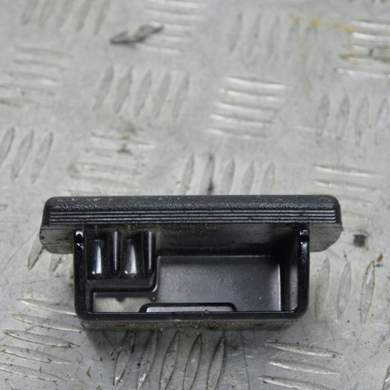 Попільничка передня Volkswagen Transporter T4 1990-2003 Попільничка Фольксваген Транспортер т4 861857421A | Зображення 1