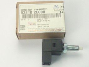 Датчик вмикання гальма (педалі) Hyundai/KIA, MOBIS (938102E000) (93810-2E000)