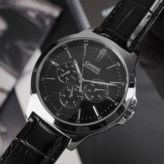 Чоловічий годинник Casio MTP-V300L-1A | Зображення 7