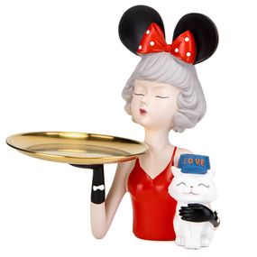 Декоративна статуетка Lady in red 17х15х28 см