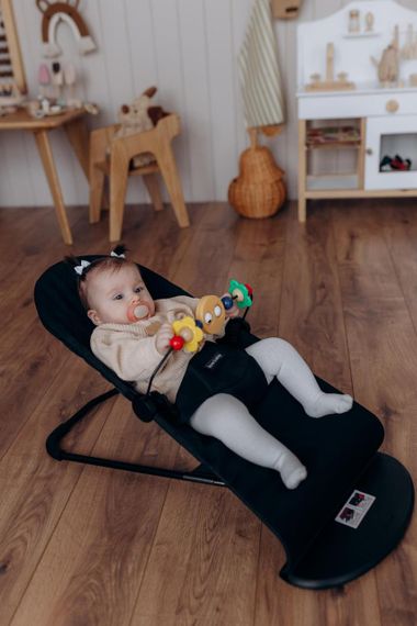 Дитячий шезлонг (крісло-гойдалка)  для новонароджених дуга з іграшками в подарунок Чорний | Зображення 8