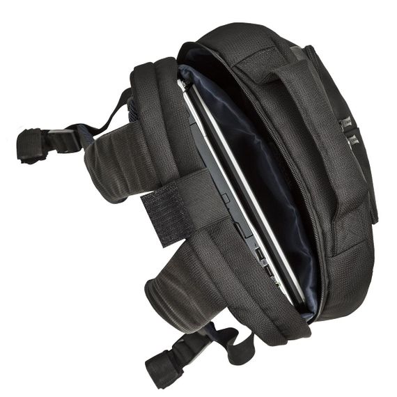 Рюкзак городской Rivacase 8460 Black 32х47х13.5 см черный | Зображення 1