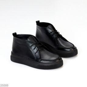 Кожаные черные ботинки дезерты в стиле casual на утолщенной подошве 38