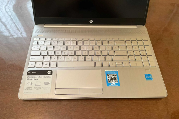 Ультабук HP 15-dw3033dx / 15.6" (1920x1080) IPS / Intel Core i3-1115G4 (2 (4) ядра по 3.0 - 4.1 GHz) / 8 GB DDR4 / 256 GB SSD / Intel UHD Graphics for 11th Generation / WebCam б/у | Зображення 3