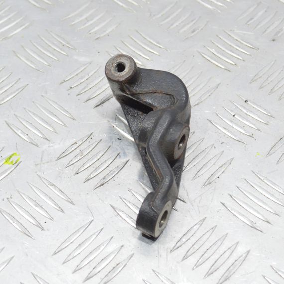 Кронштейн двигуна 2.0 TFSI Audi A4 B7 2004-2008 Лапа опора мотора Ауді а4 б7 06D533A