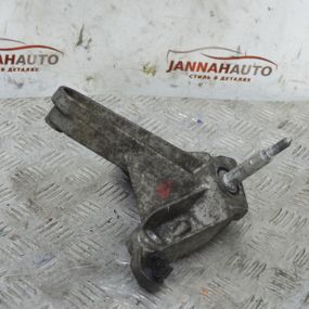 Кронштейн КПП 1.5 DCI Renault Kangoo 2008-2012 Кріплення коробки перемикання передач Рено Кангу 8200429499