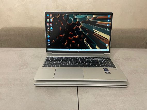 Ультрабук Б-клас HP EliteBook 650 G9 / 15.6" (1920x1080) IPS / Intel Core i5-1245U (10 (12) ядер 3.3 - 4.4 GHz) / 16 GB DDR4 / 256 GB SSD M.2 / Intel Iris Xe Graphics / Fingerprint / WebCam б/в | Зображення 1