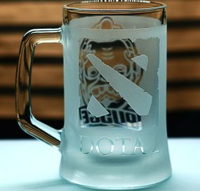 Пивний келих з ручкою Dota 2  Дота 2 з гравіюванням Pudge 670 мл скляний кухоль сувенір для геймера