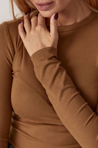 Жіночий базовий лонгслів з еластичної тканини - гірчичний цвет, S (є розміри) | Зображення 3