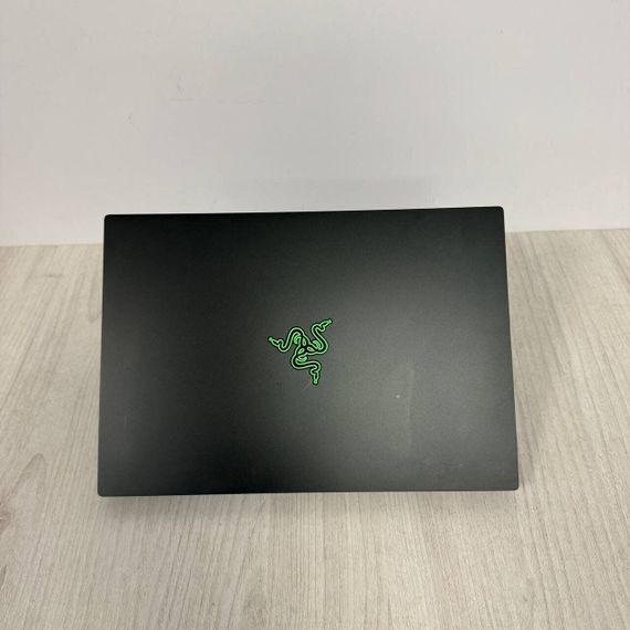 Ігровий ультрабук Razer Blade 14 RZ09-0427 / 14" (2560x1440) IPS / AMD Ryzen 9 6900HX (8 (16) ядер по 3.3 - 4.9 GHz) / 16 GB DDR5 / 512 GB SSD NVMe / nVidia GeForce RTX 3070 Ti, 8 GB GDDR6, 256-bit / WebCam б/в | Зображення 5