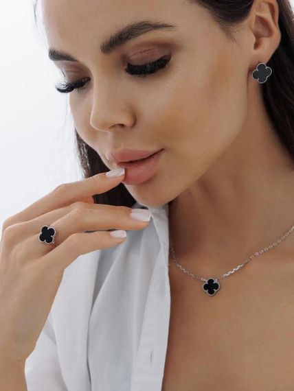 Серебряное кольцо клевер с ониксом | Зображення 7