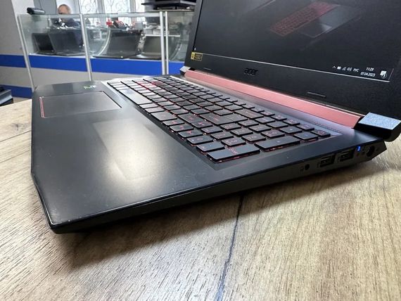 Ноутбук Acer Nitro 5 15.6" FHD IPS i5 8300H/8Gb/256Gb SSD/GTX 1050Ti-4Gb | Зображення 5