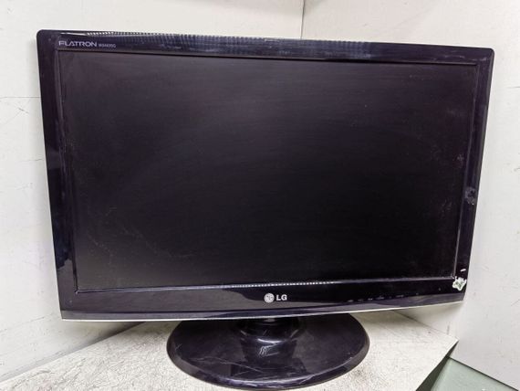 Монитор Б-класс LG Flatron W2453SQ-PF / 24" (1920x1080) TN / 1x VGA / Кабели в комплекте б/у | Зображення 2