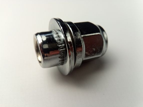 Гайка колеса М12х37,5х1,50 хром/з шайбою/шляпка плоска/ключ 21 (Тойота)