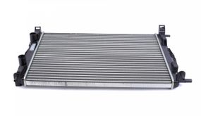 Радіатор охолодження Renault Megane II 1.4-1.6 03-09 CR 1690 000S