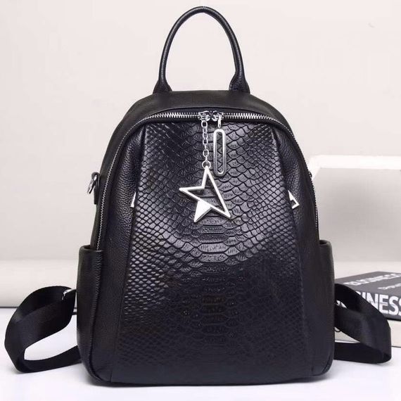 Стильний жіночий рюкзак шкіряний міський з ременцем 3551