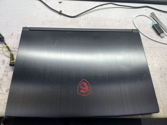 Игровой ноутбук Б-класс MSI GF63 Thin 9SCXR-005 / 15.6" (1920x1080) IPS / Intel Core i5-9300H (4 (8) ядра по 2.4 - 4.1 GHz) / 16 GB DDR4 / 480 GB SSD / nVidia GeForce GTX 1650 Max-Q, 4 GB GDDR6, 128-bit / WebCam б/у | Зображення 7