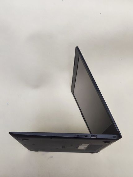 Ноутбук Dell Inspiron 3585 / 15.6" (1366x768) TN / AMD Ryzen 3 2200U (2 (4) ядра по 2.5 - 3.4 GHz) / 8 GB DDR4 / 256 GB SSD / AMD Radeon Vega 3 Graphics / WebCam б/у | Зображення 5