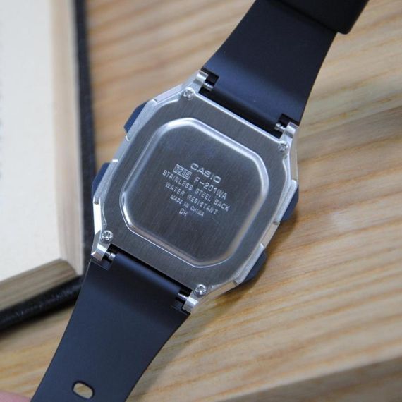 Часы наручные для мужчины стильные электронные кварцевые оригинал Casio Collection F-201WAM-7AVEF | Зображення 4