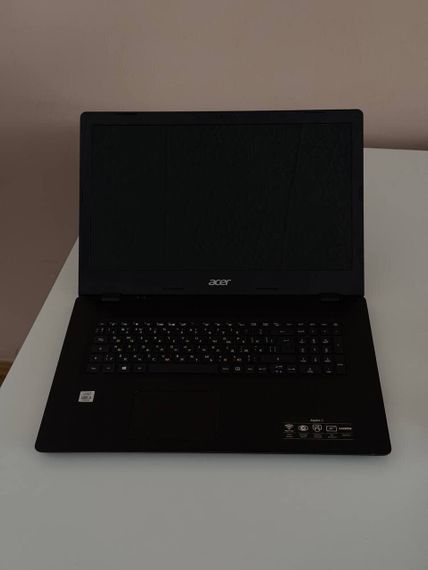 Ноутбук Б-класс Acer Aspire 3 A317-32-P62H / 17.3" (1600x900) TN / Intel Core i3-1005G1 (2 (4) ядра по 1.2 - 3.4 GHz) / 8 GB DDR4 / 256 GB SSD / Intel UHD Graphics / WebCam / Windows 11 б/у | Зображення 1