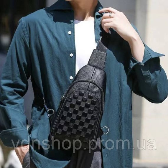 Чоловічий рюкзак на одне плече 18х31х6, шкіряний слінг, чорний | Зображення 1