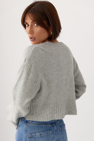 Укорочена в’язана кофта зі рваним ефектом - сірий цвет, ONE SIZE (є розміри) | Зображення 1