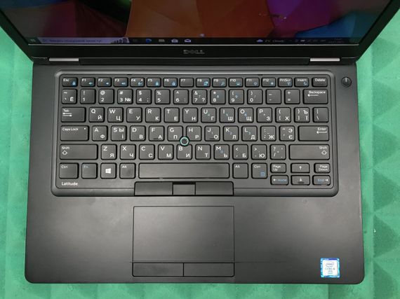 Ноутбук Б-клас Dell Latitude 5480 / 14" IPS / Core i5-6300U (2(4) ядра по 2.4-3GHz) / 8GB DDR4 / 256GB SSD M.2 / HD Graphics 520 / WebCam / USB 3.1 / HDMI / Win 10 б/в | Зображення 3