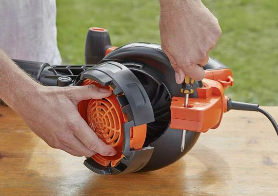Садовий пилосос електричний Black&Decker BEBLV300 | Зображення 4