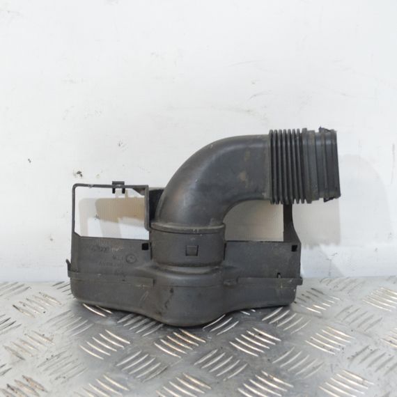 Патрубок повітряного фільтра 1.2 / 1.4 TSI Seat Altea Leon 2007-2015 Трубка повітряного фільтра Сеат Альтеа Леон 1K0129618BF