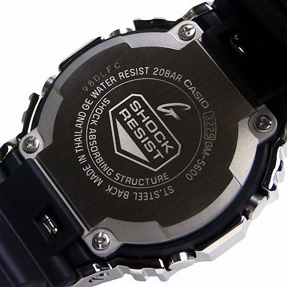 Наручні годинники чоловічі Casio G-Shock GM-5600-1ER з полімерним ремінцем | Зображення 4