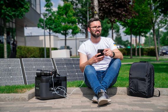 Портативна сонячна панель 2E, 200 Вт зарядний пристрій, DC, USB-С PD45W, USB-A 24W (2E-EC-200) | Зображення 3