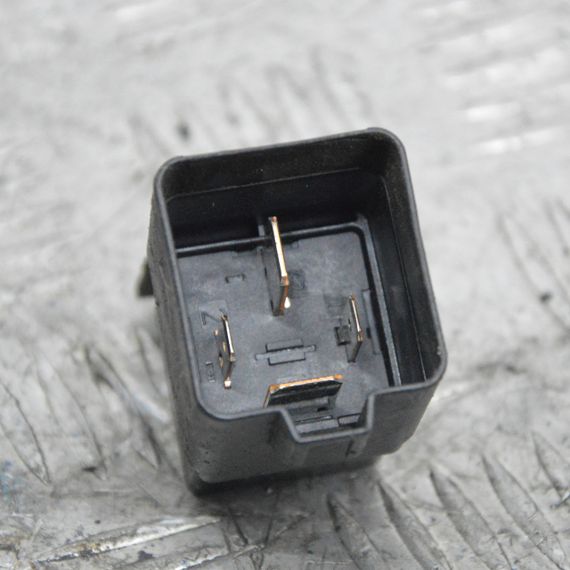 Реле підігріву скла Volkswagen Passat B6 B7 2005-2014 Реле обігріву скла Фольксваген Пассат б6 3B0951253 | Зображення 2