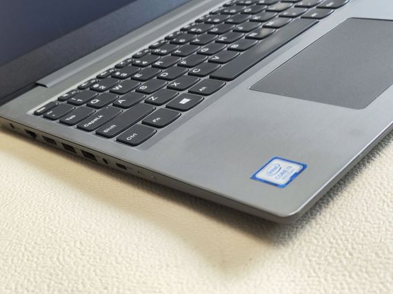 Ноутбук Lenovo IdeaPad L340-15IWL / 15.6" (1366x768) TN / Intel Core i3-8130U (2 (4) ядра по 2.2 - 3.4 GHz) / 8 GB DDR4 / 256 GB SSD / Intel UHD Graphics 620 / WebCam / DVD-ROM б/у | Зображення 2