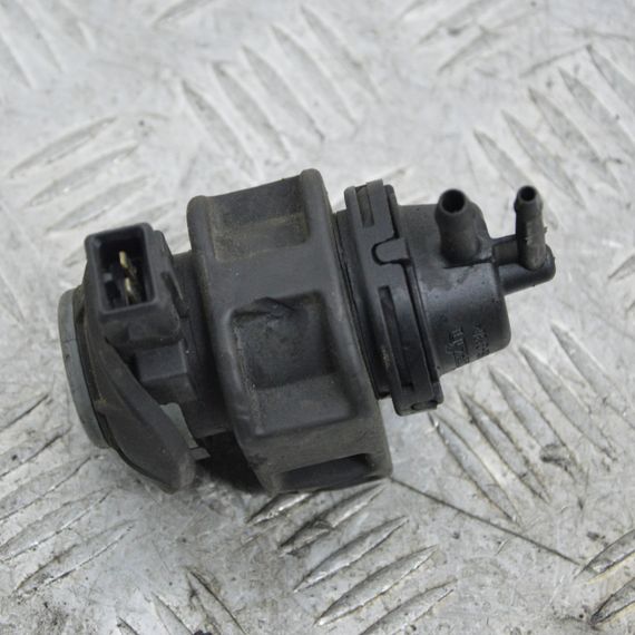 Клапан управління турбіною Renault Espace Laguna Master Scenic перетворювач тиску Рено 8200575400 | Зображення 1