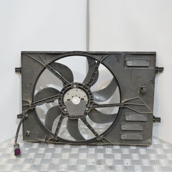 Вентилятор радіатора в зборі 1.6 TDI Volkswagen Golf VII 2012-2020 Вентилятор радіатора Фольксваген Гольф 7 5Q0959455BG | Зображення 1