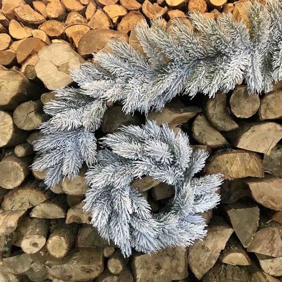 Вінок хвойний Сосна литий d-60 см засніжений | Зображення 7