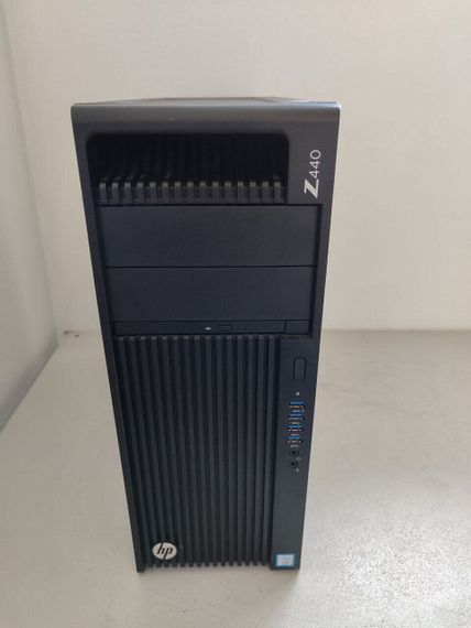 Робоча станція HP Workstation Z440 Tower / Intel Xeon E5-2697 v3 (14 (28) ядер по 2.6 - 3.6 GHz) / 32 GB DDR4 ECC / 240 GB SSD / nVidia Quadro K2200, 4 GB GDDR5, 128-bit / 700W / DVD-ROM б/в | Зображення 1