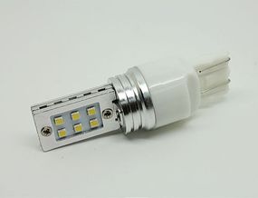 Светодиодная автолампа 7443-W21/5W-T20 12W (500Lm) Samsung LED SMD2323 двухконтактная безцокольна