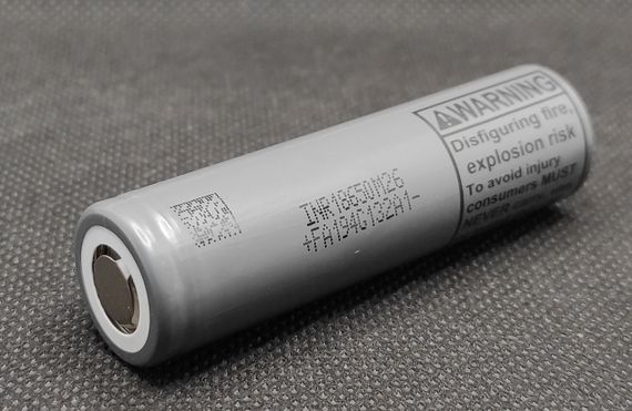 Акумулятор високострумовий LG INR18650M26 (EBM26) 3,6V 2600mA ( 10A ) 1шт.